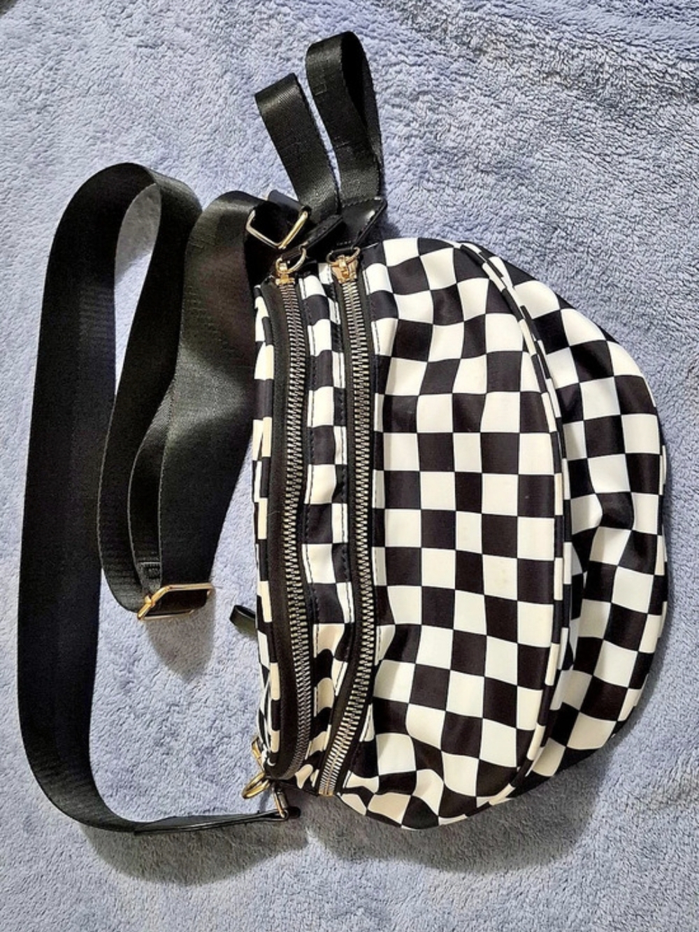 Checkered Crossbody in Black & White Like New